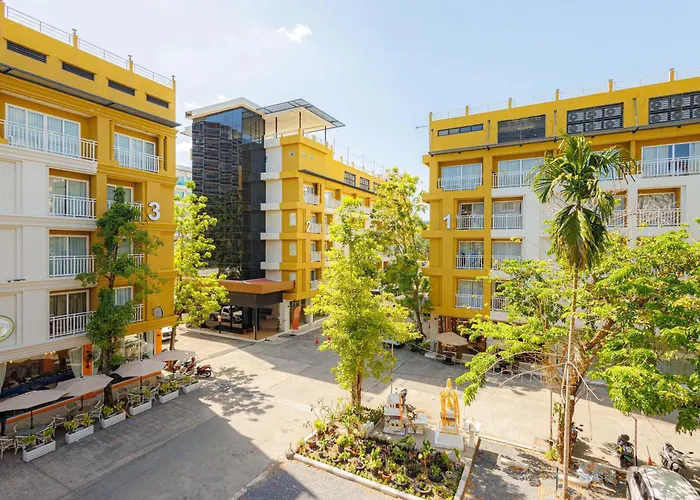 Ashlee Plaza Patong Hotel & Spa